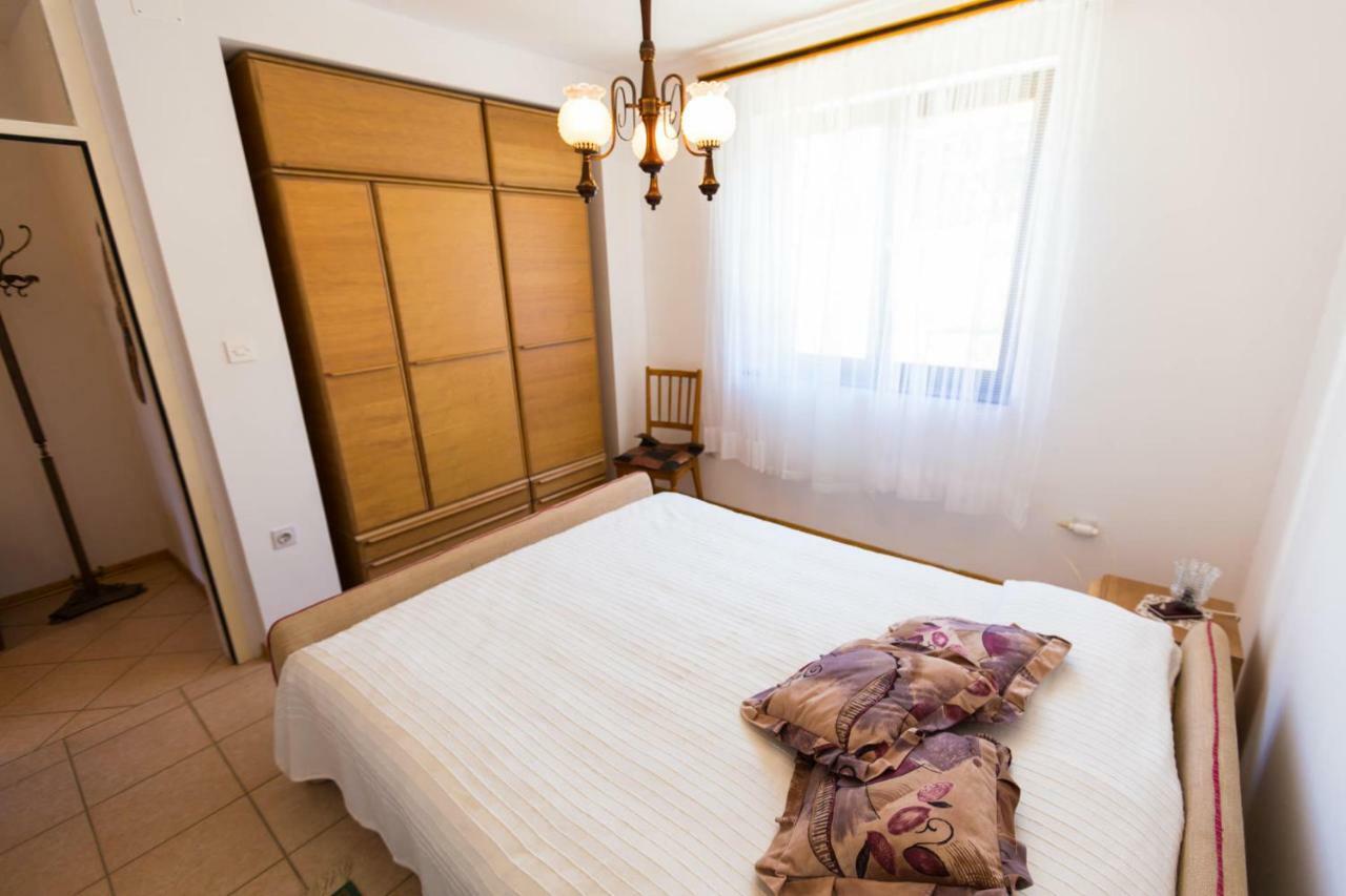 Adelia Apartment Mali Losinj Ngoại thất bức ảnh